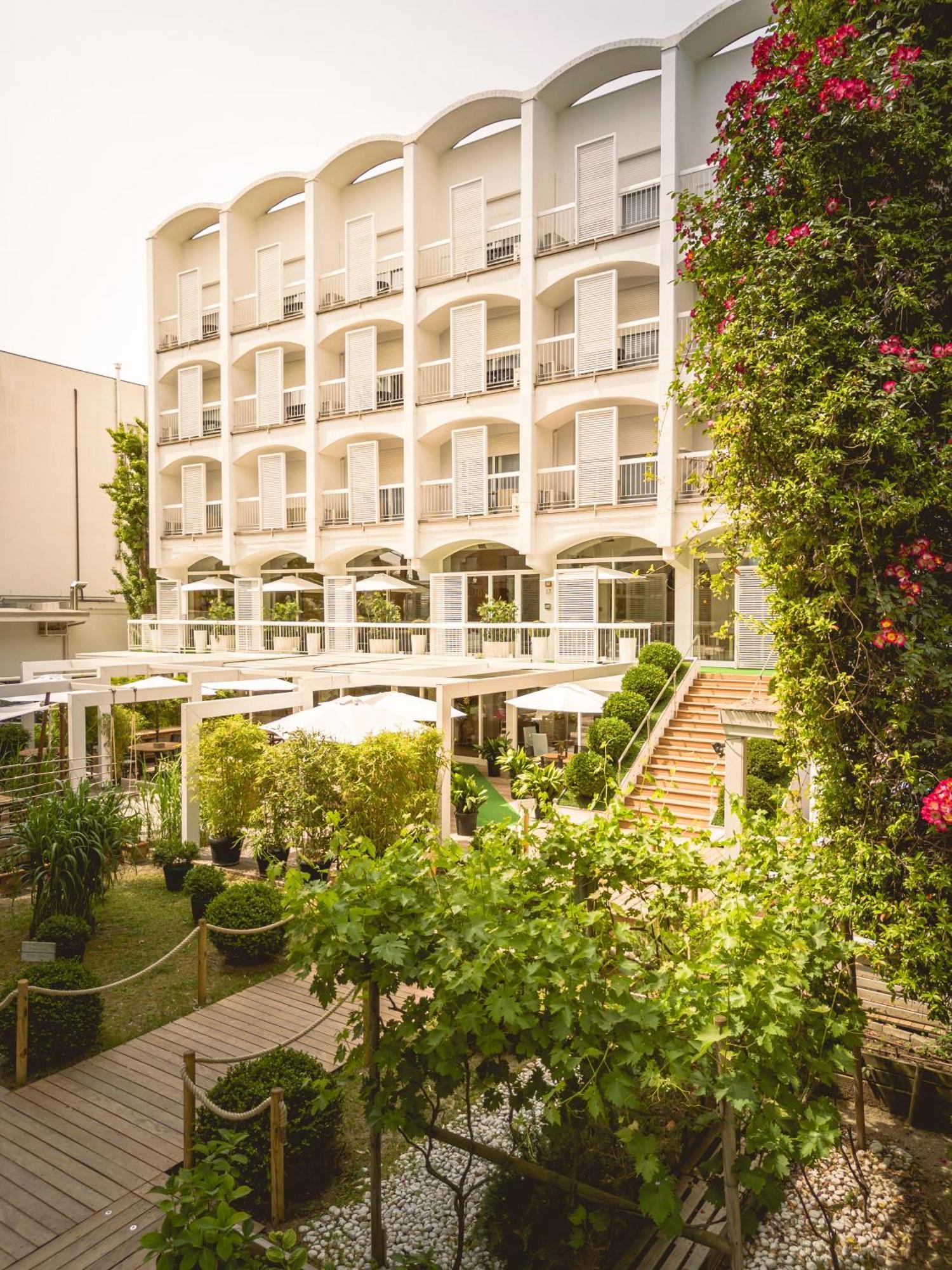 Hotel Saraceno Resort With Private Beach Milano Marittima Exterior foto